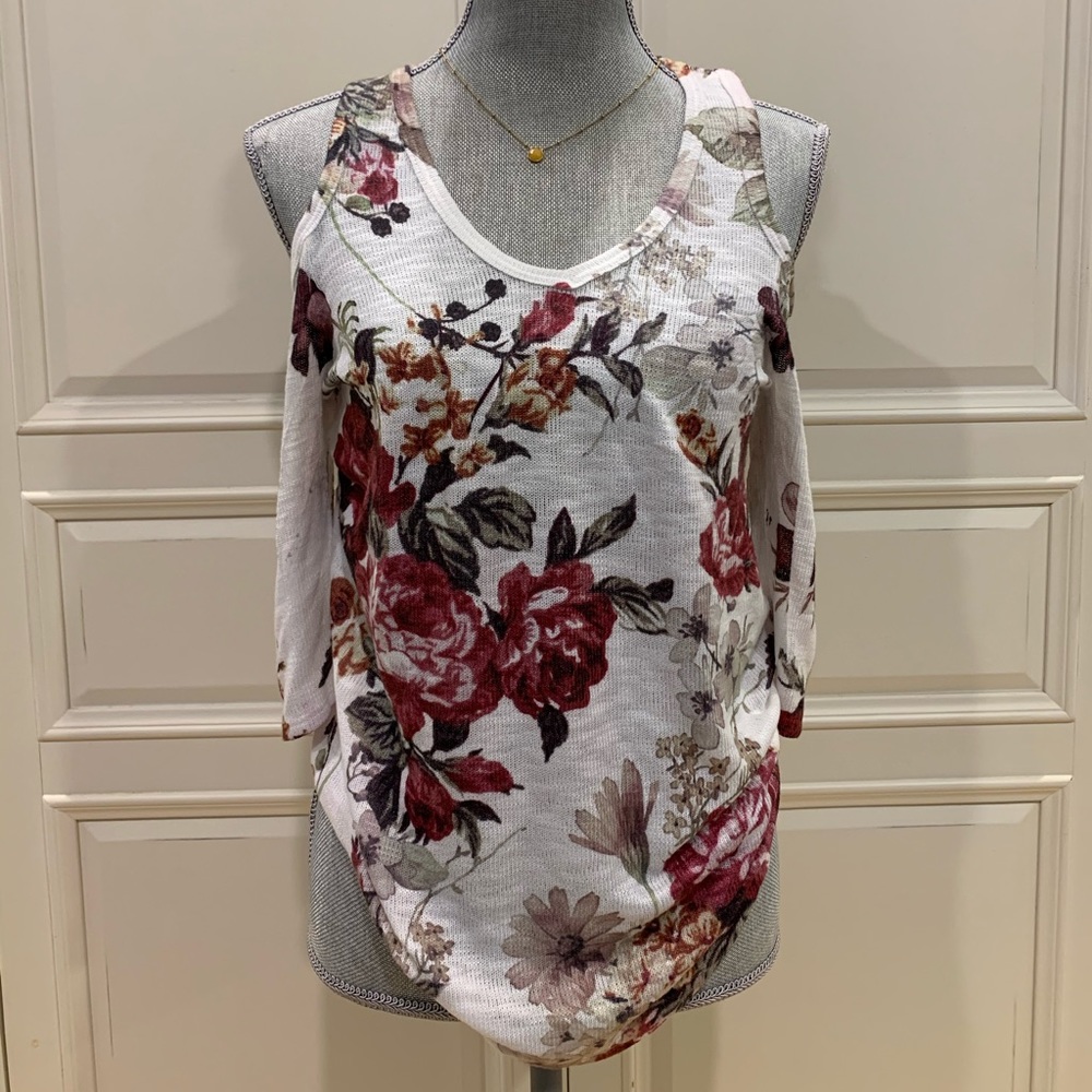 Floral cold shoulder Sweater